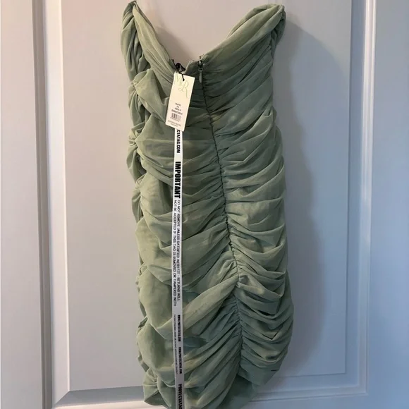 Mistress Rocks Dress - Picture 6 of 7